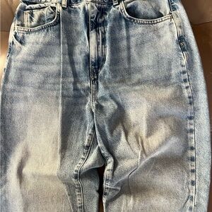 Zara Light Blue Relaxed Jeans